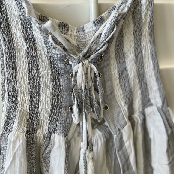 Skylar + Madison smocked off shoulder jumpsuit S - Picture 7 of 7